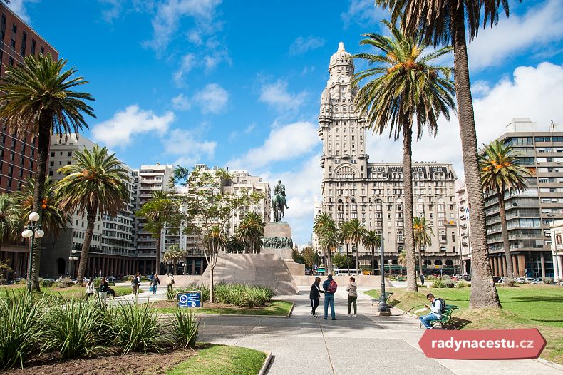 Procházka působivým centrem uruguayské metropole Montevideo