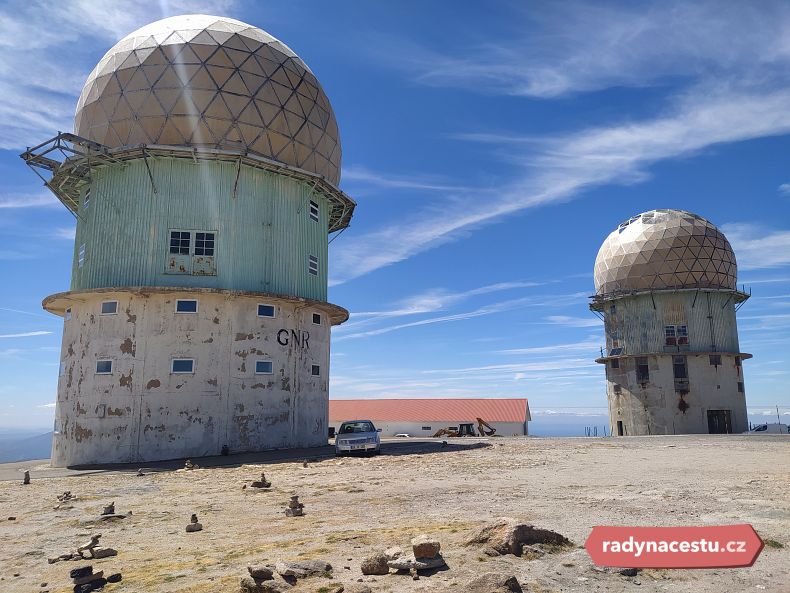 Tajemné radary na vrcholu Torre