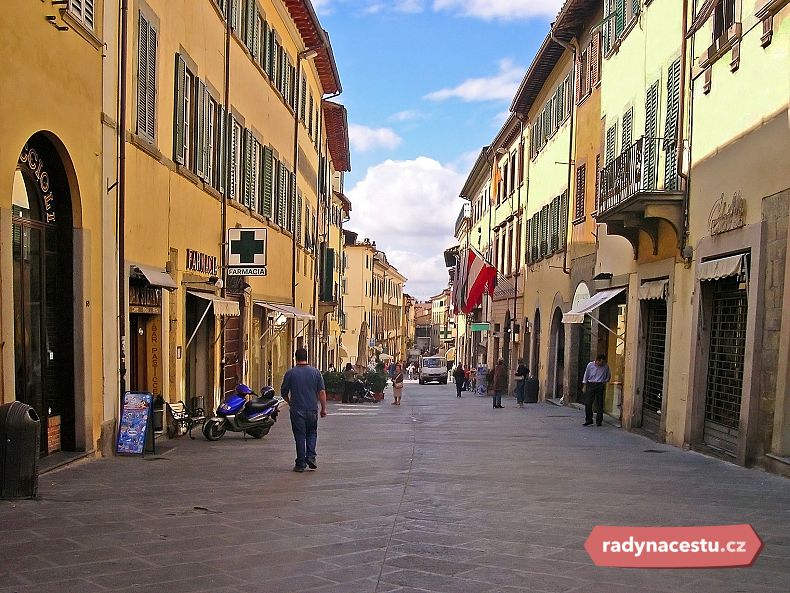 Corso Italia – hlavní obchodní tepna města