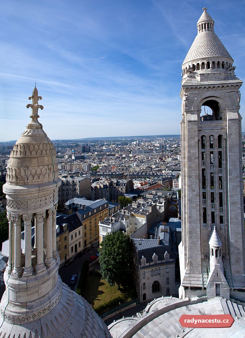 Zvonice Sacré Coeur