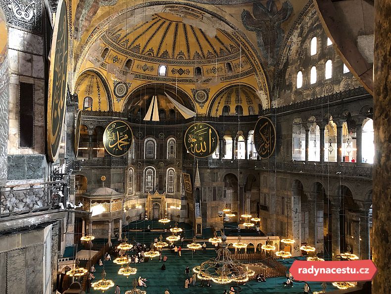 Inteiér chrámu Hagia Sophia