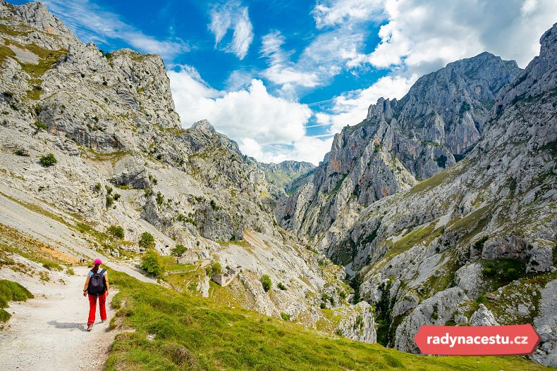 Jedna z cest, kterou se můžete projít v Picos de Europa