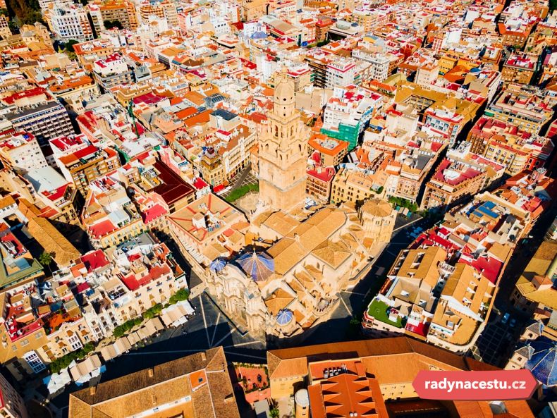 Ve 13. století se Murcia stala nezávislým muslimským královstvím