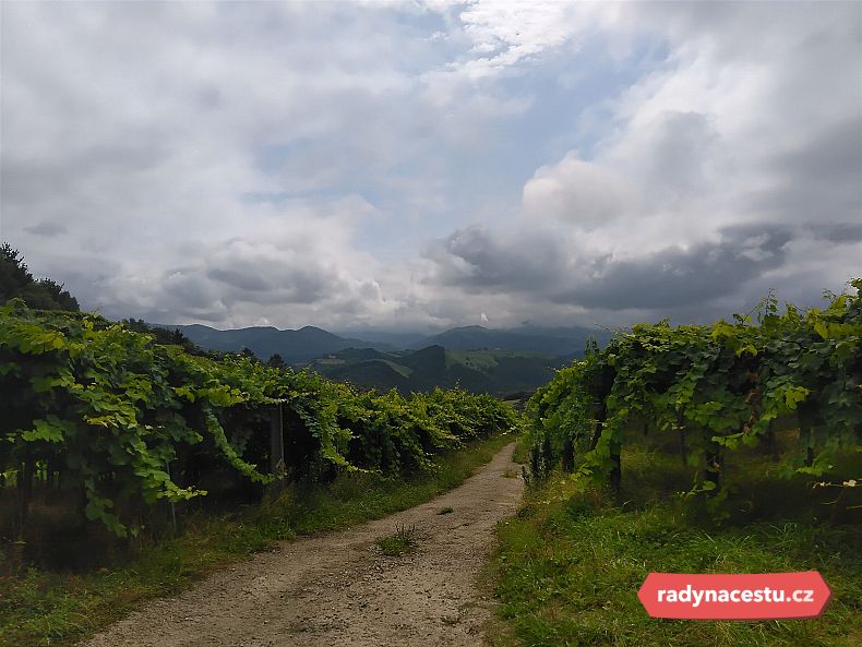 Toulání se místní krajinou