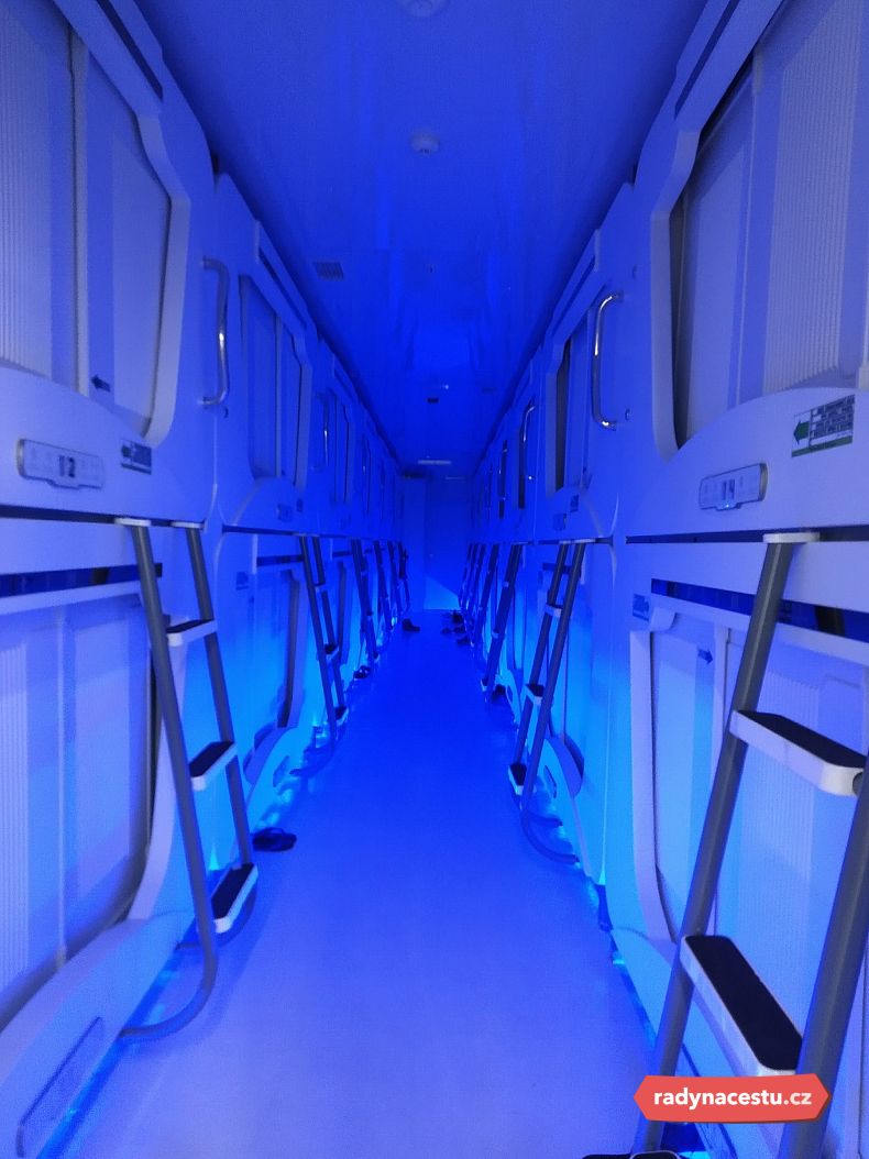 Vyzkoušela jsem za vás, spaní v kapsuli