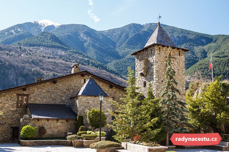 Poznali byste, že tohle je sídlo parlamentu Casa de la Vall?