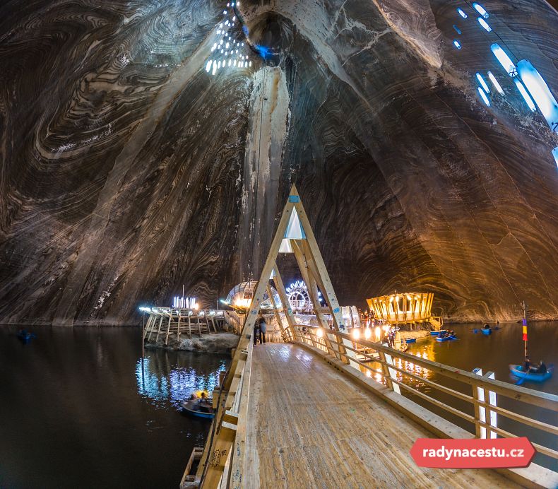 Čeká na vás unikátní prostor se skvělým osvětlením