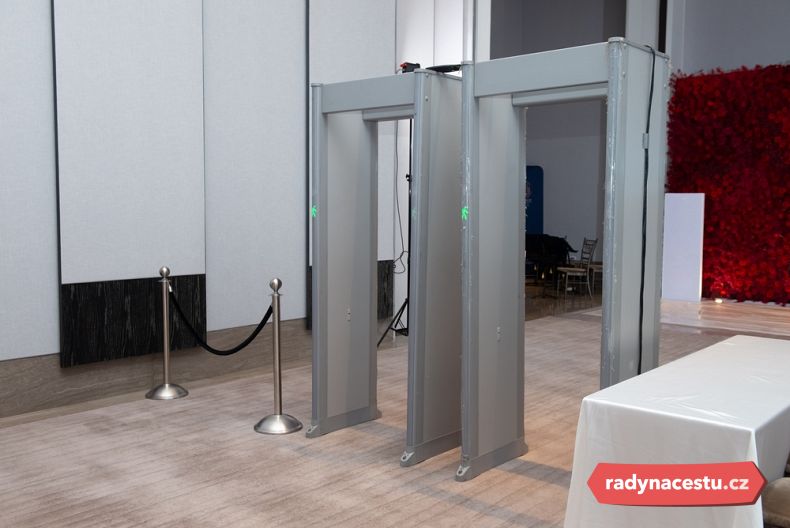 Většina památek má detektory kovu