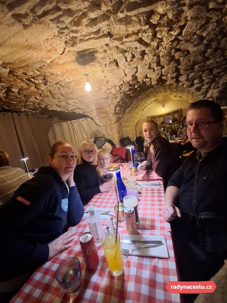 Oběd v místní restauraci