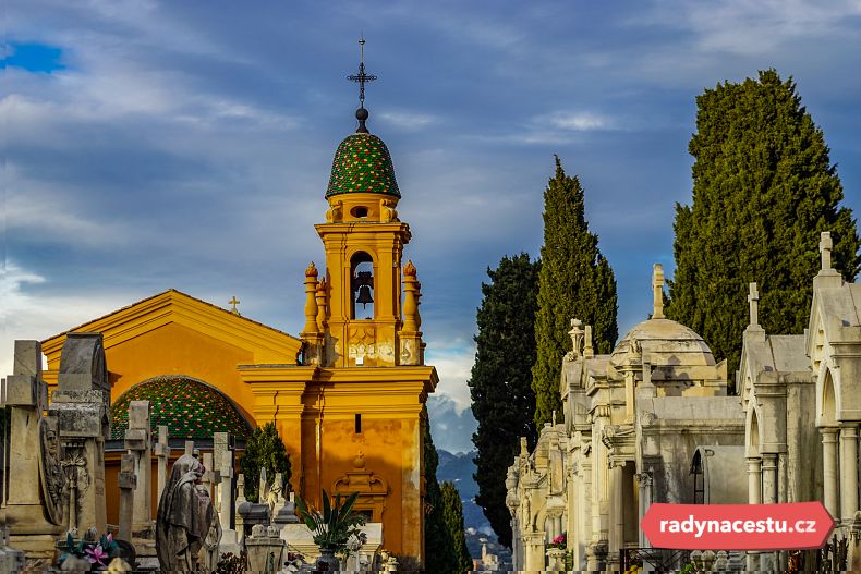 Jedná se o místa, která spojují duchovní klid s historickým dědictvím