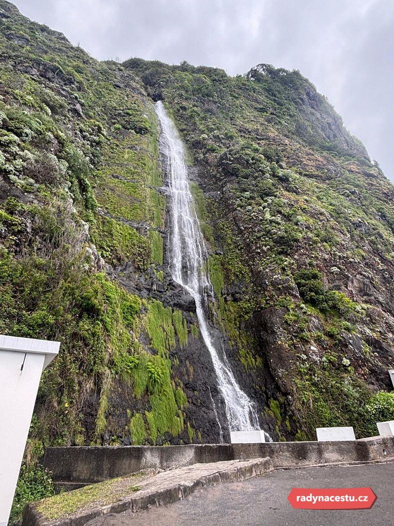 Voda je na Madeiře všudypřítomná