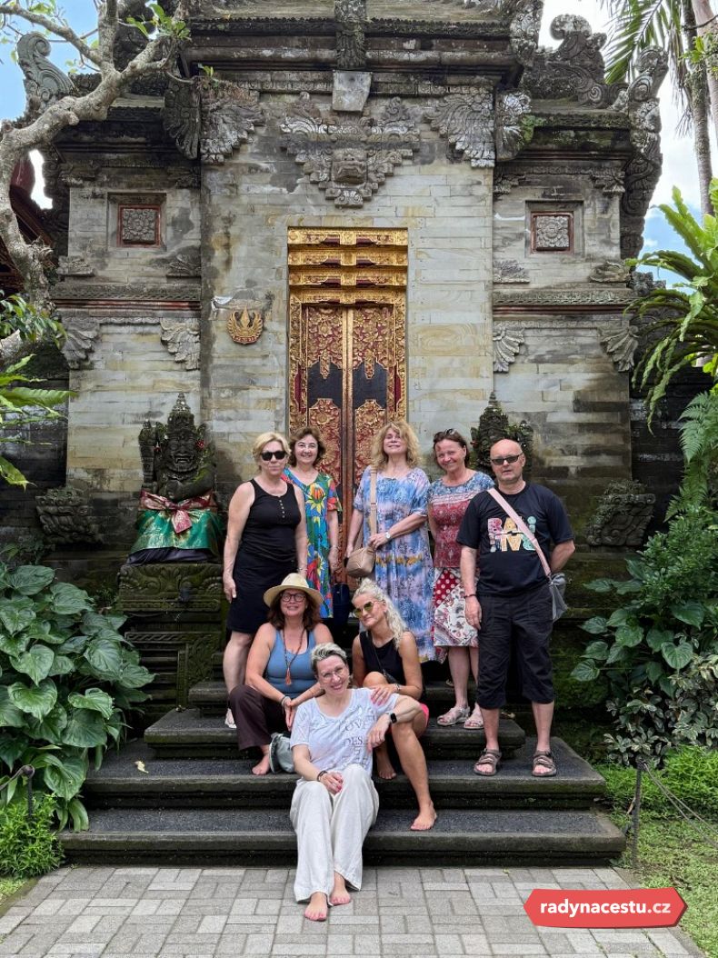 Výletníci v Ubudu