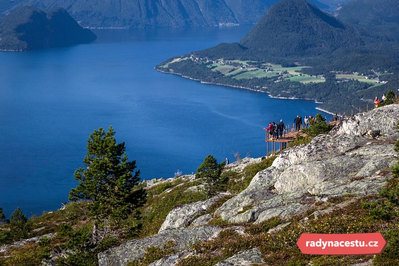 Vyhlídka na fjord a město Åndalsnes