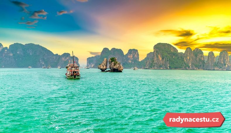 V roce 1994 zátoka Ha Long zapsána do světového dědictví UNESCO