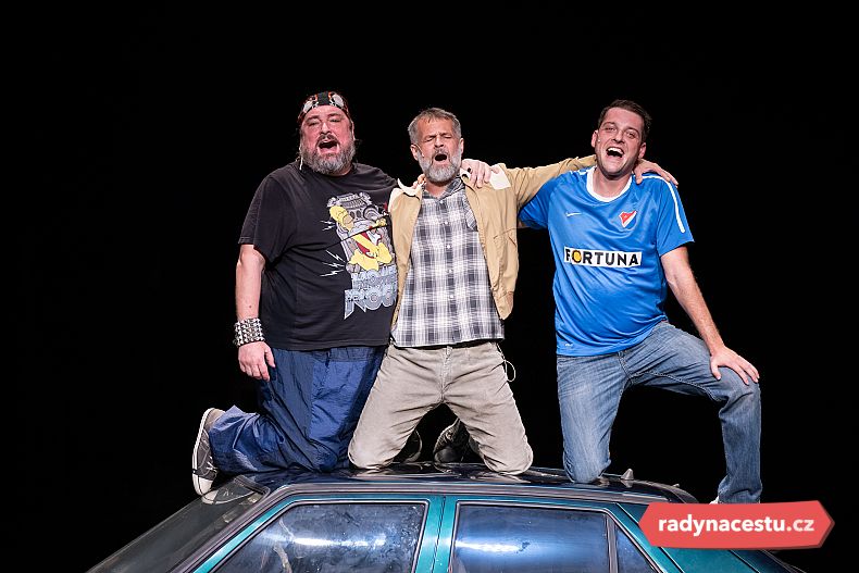 Komediální muzikál Donaha! (Hole dupy) měl premiéru už v roce 2011 a patří tak k nejreprízovanějším představením vůbec