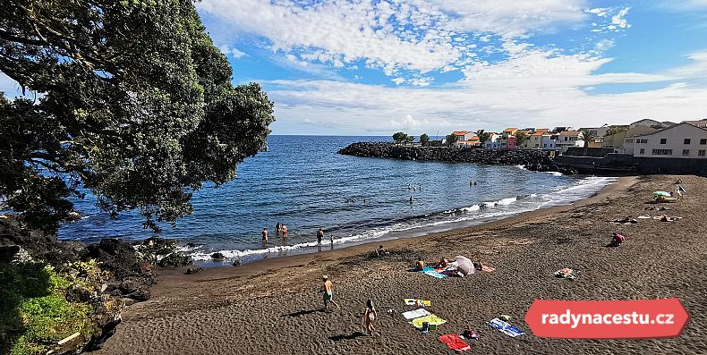 Počasí bývá proměnlivé, ale koupat se můžete po celý rok