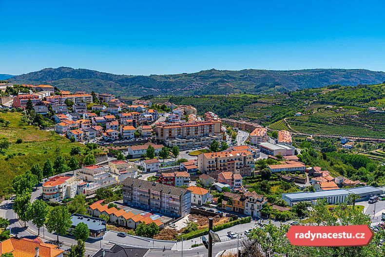 Městečko Lamego v údolí