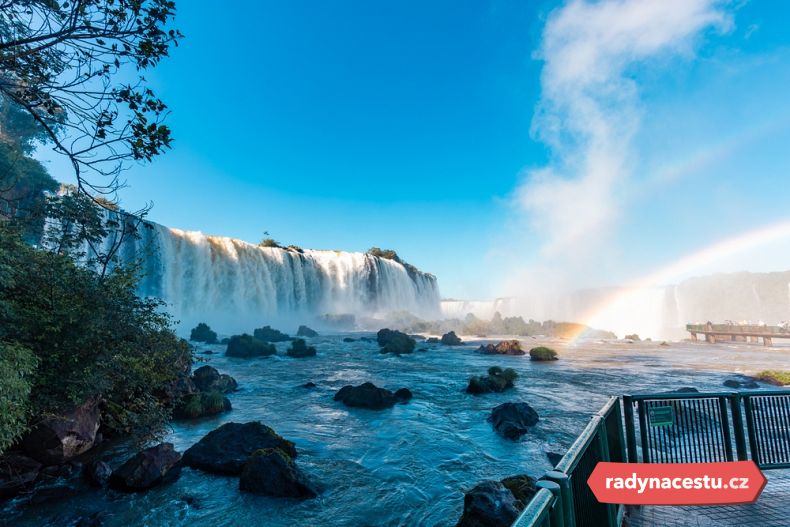 Stupňové vodopády na řece Iguaçu