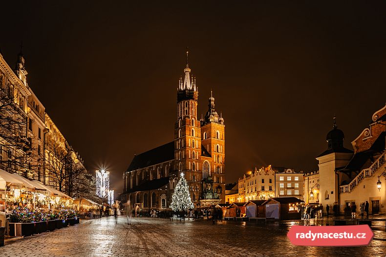 Vánoční trhy na hlavním náměstí v Krakově