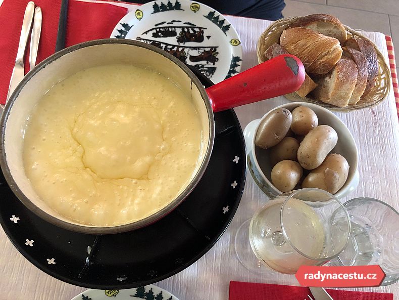 Slavné švýcarské fondue