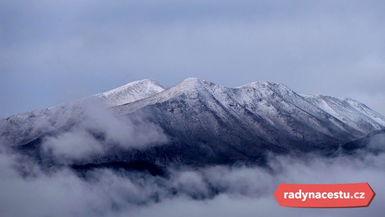 Bílé vrcholky pohoří Lefka Ori