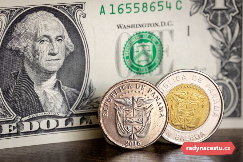 V zemi převažují platby dolary