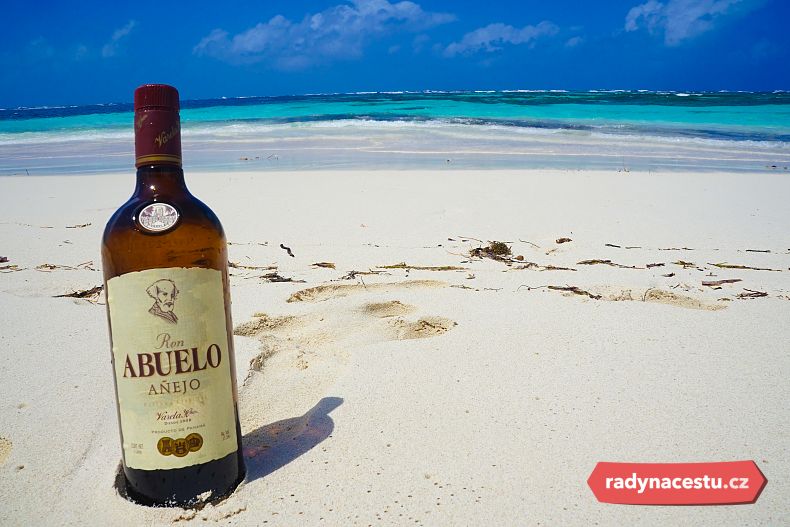 Nezapomeňte na ochutnávku místního rumu