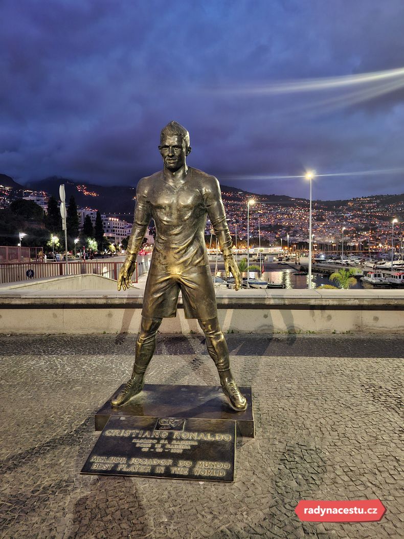Socha Cristiana Ronalda u muzea CR7