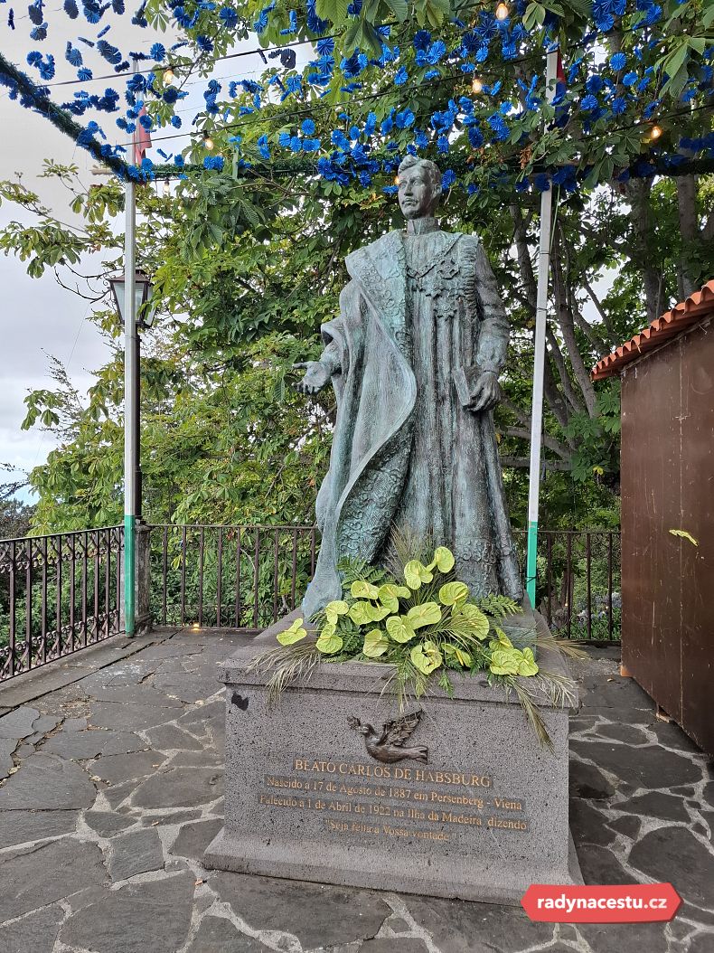Socha posledního českého krále Karla I.