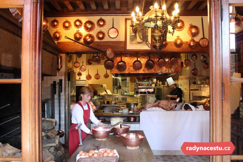 Ochutnejte místní nadýchanou omeletu