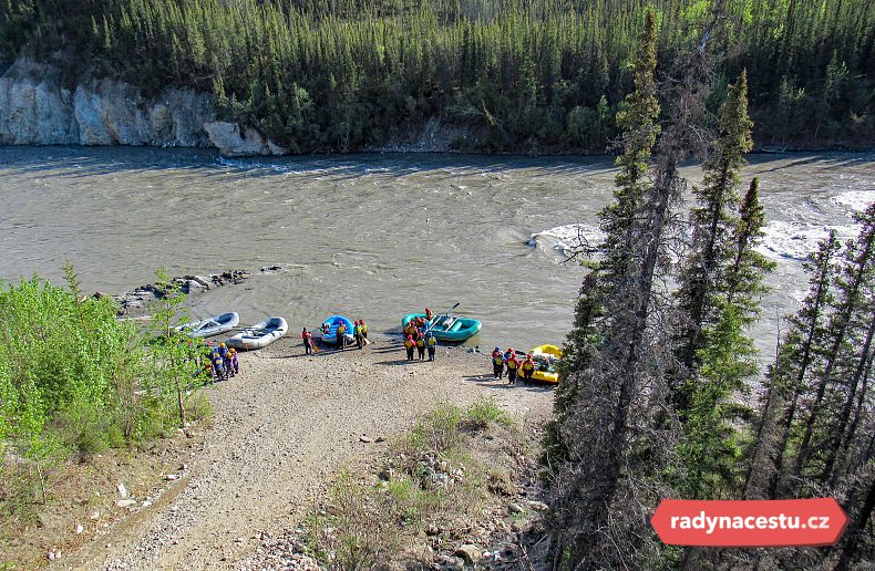 Vypravíte se na raftu na divokou řeku