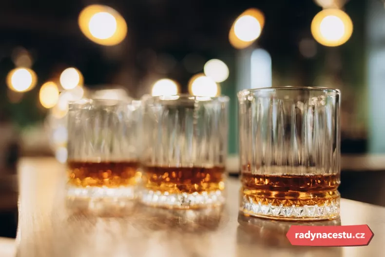 Vydejte se s námi ochutnat skleničku či dvě pravé skotské whisky