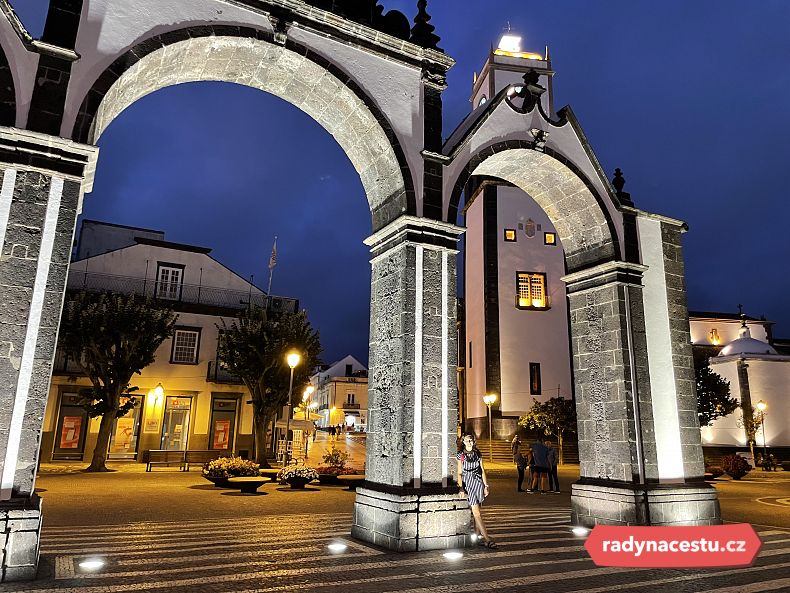 Večerní Ponta Delgada