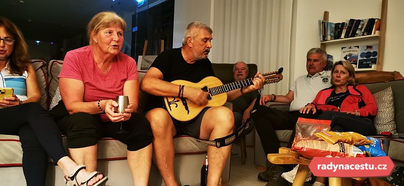 Party ala "čekání na hurikán"