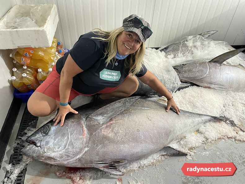 Nákup tuňáka na grilovačku