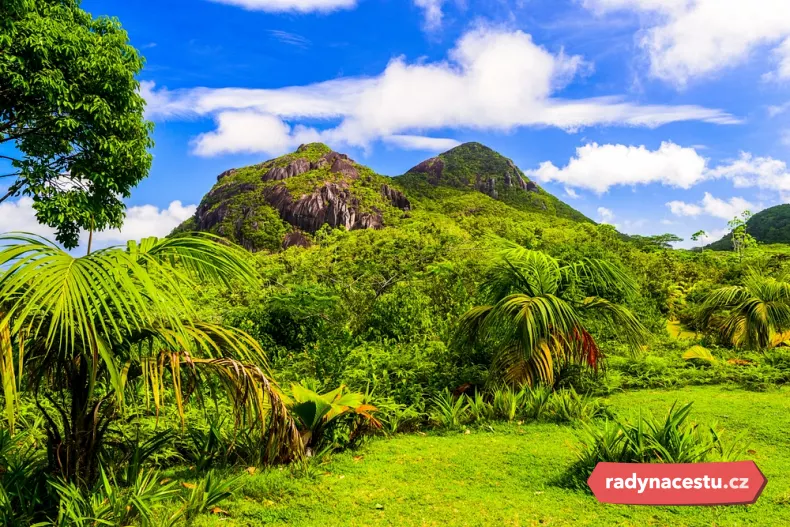 Majestátní masiv Morne Seychellois