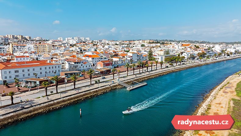 Pohled na historické město Lagos v Algarve