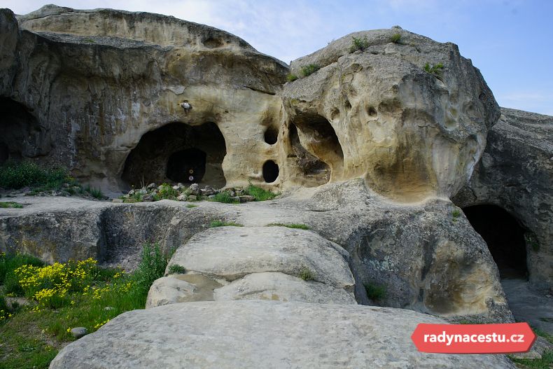 Skalní město Uplisciche je jedno z nejstarších sídel na Kavkaze
