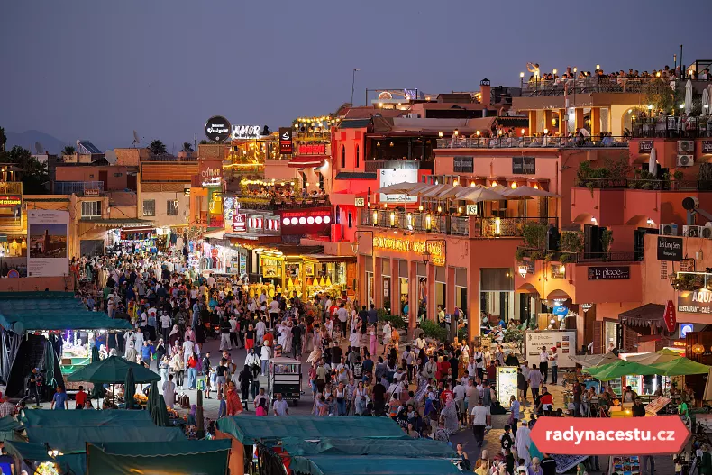 Živé náměstí Jemaa el-Fna