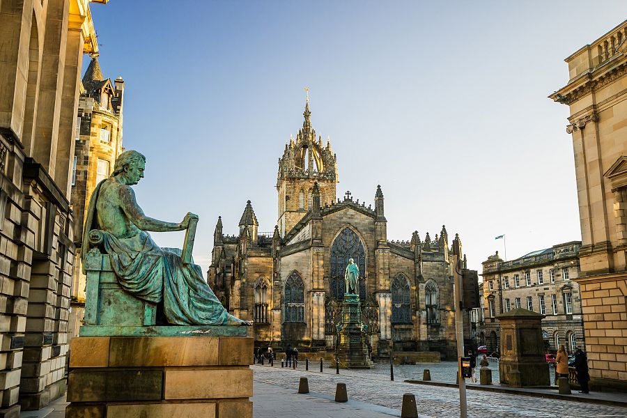 To nejlepší z Edinburghu + KRÁLOVSKÝ PALÁC HOLYROOD + STŘEDOVĚKÝ HRAD STIRLING